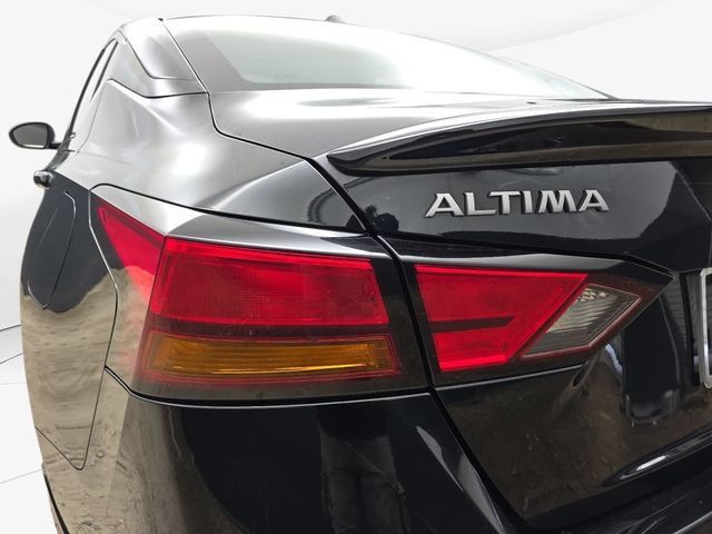 Used 2024 Nissan Altima 2.5 SR w/ SR Premium Package FWD image 35