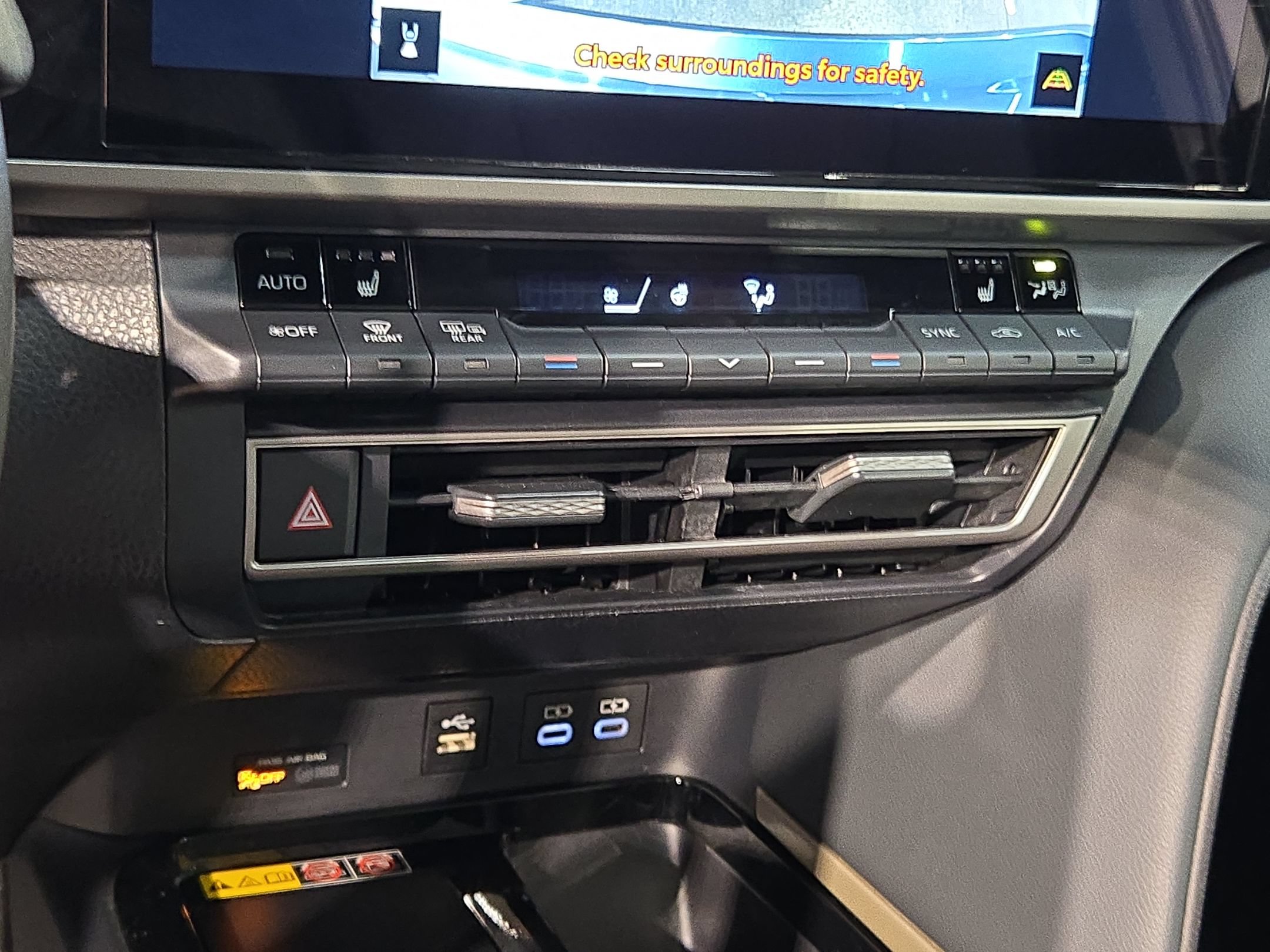 Used 2025 Toyota Camry XSE FWD image 32