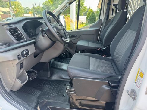 Used 2025 Ford Transit 250 Low Roof w/ Exterior Upgrade Package RWD image 15