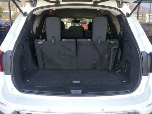 Used 2020 Nissan Pathfinder SV image 28