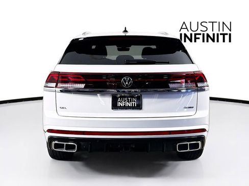 Used 2025 Volkswagen Atlas Cross Sport SEL Premium R-Line image 6