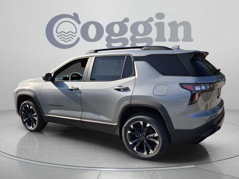 New 2026 Chevrolet Equinox RS w/ Convenience Package III FWD image 3