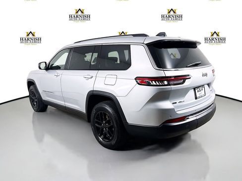 Used 2022 Jeep Grand Cherokee L Laredo w/ Luxury Tech Group I AWD/4WD image 5
