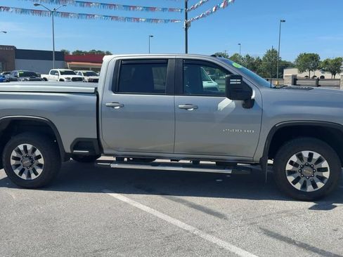 Used 2025 Chevrolet Silverado 2500 LT AWD/4WD image 8