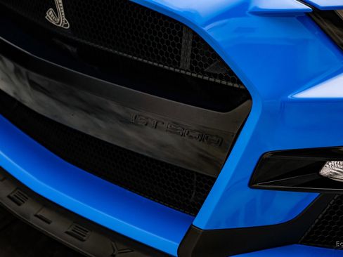 Used 2022 Ford Mustang Shelby GT500 w/ Carbon Fiber Track Pack RWD image 38