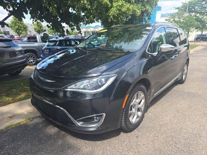 Used 2019 Chrysler Pacifica Limited