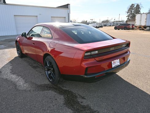 New 2024 Dodge Charger R/T w/ Plus Group image 7