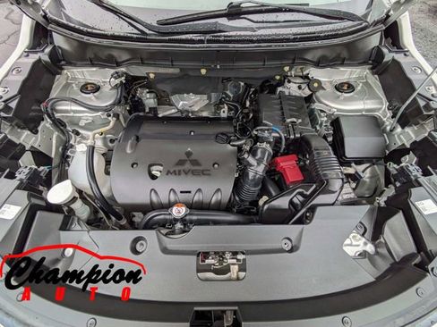 Used 2021 Mitsubishi Outlander Sport SE image 17