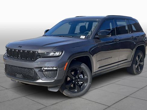 New 2025 Jeep Grand Cherokee Limited w/ Black Appearance Package image 2