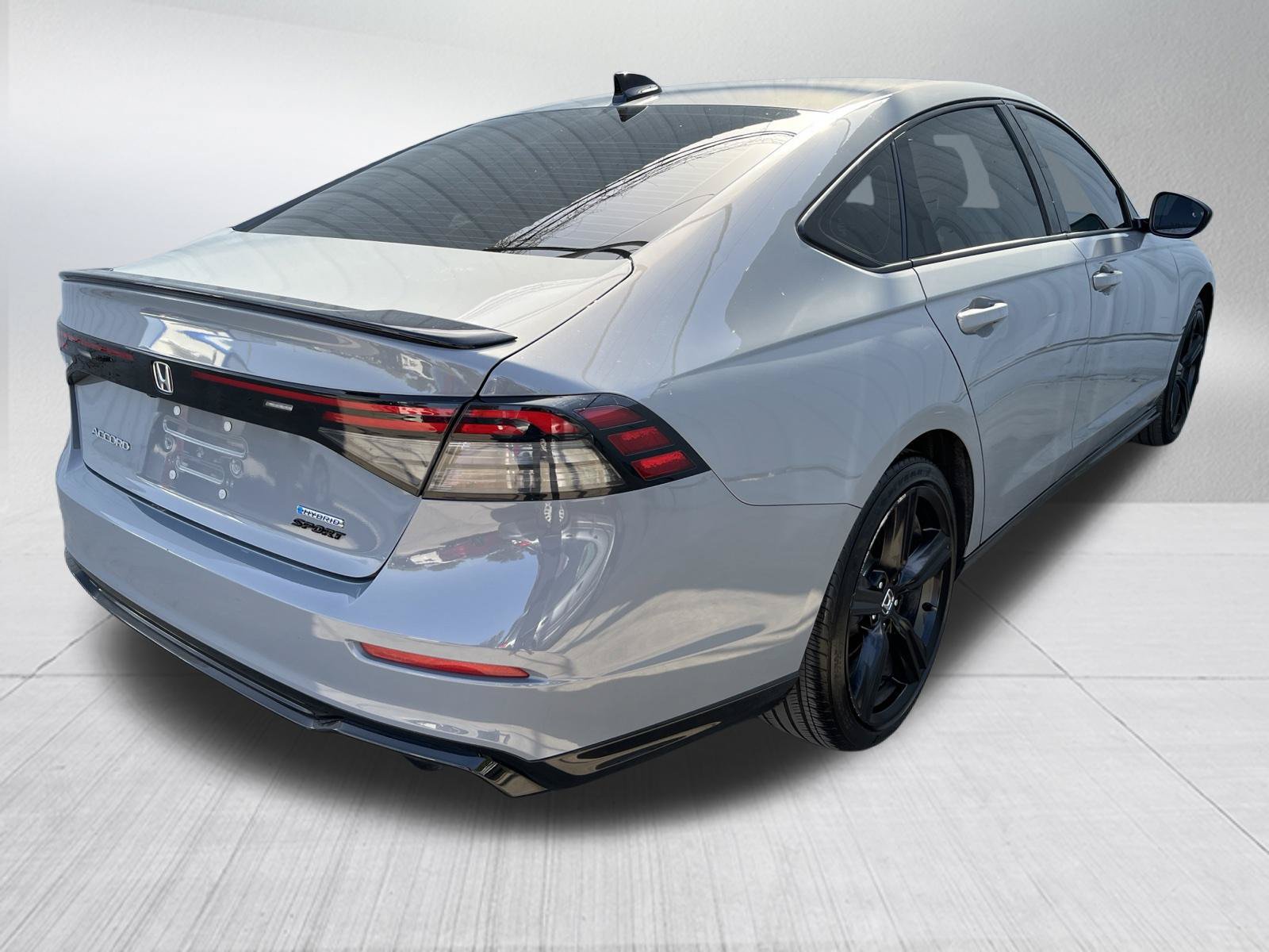 Used 2024 Honda Accord Sport image 9