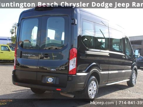 Used 2023 Ford Transit 350 XLT image 5