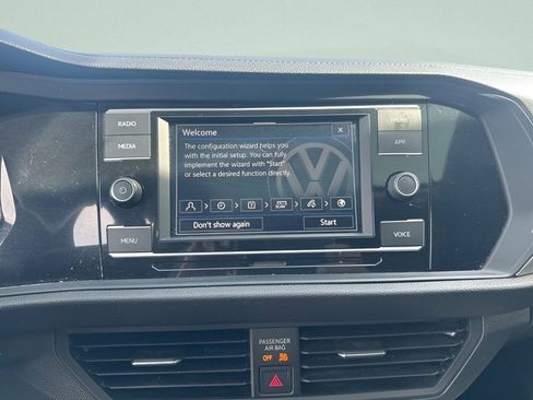Used 2020 Volkswagen Jetta SE w/ SE Cold Weather Package FWD image 22