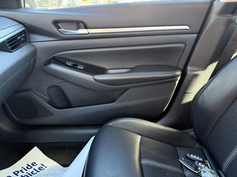 Certified 2024 Nissan Altima 2.5 SR image 18