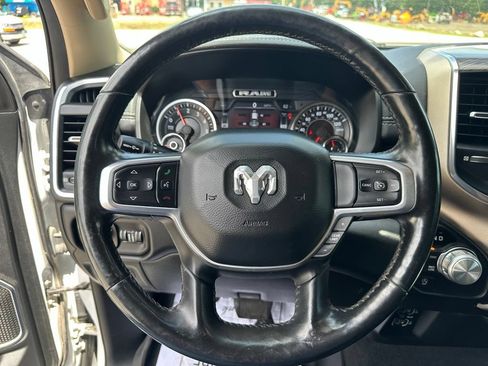 Used 2019 RAM 1500 Laramie AWD/4WD image 22