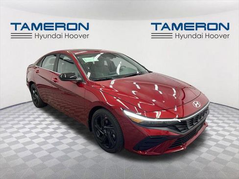 New 2026 Hyundai Elantra SEL Sport image 7