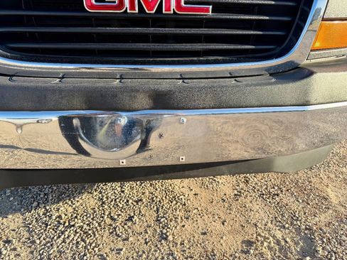 Used 2019 GMC Savana 2500 w/ Driver Convenience Package image 13