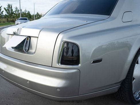 Used 2005 Rolls-Royce Phantom Sedan RWD image 68
