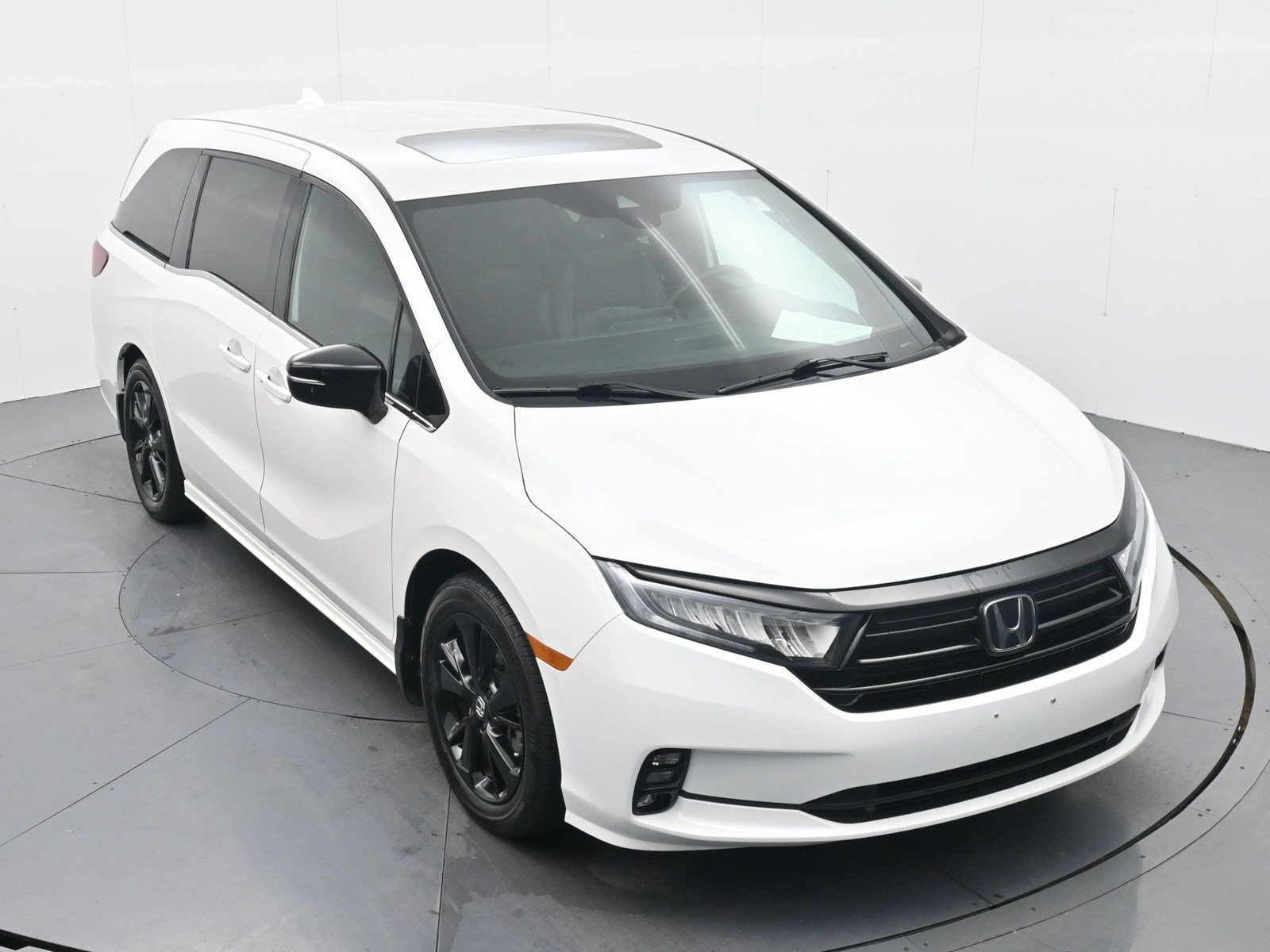 Used 2024 Honda Odyssey Sport image 19