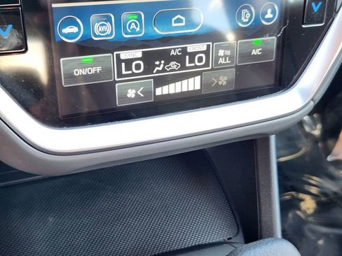 Used 2024 Subaru Crosstrek 2.0i Premium image 17