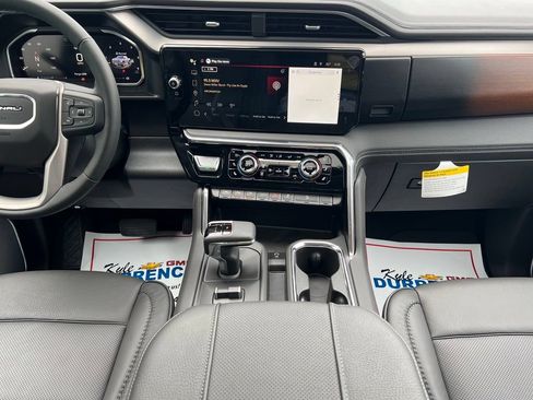 New 2026 GMC Sierra 1500 Denali w/ Denali Reserve Package AWD/4WD image 13