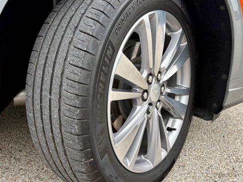 Used 2024 Cadillac XT6 Premium Luxury w/ Technology Package AWD/4WD image 12