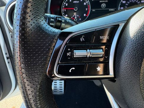 Used 2022 Kia Forte GT-Line w/ GT-Line Premium Package image 11