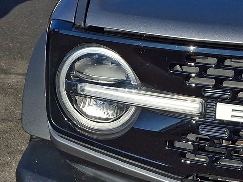 Certified 2022 Ford Bronco Wildtrak image 9