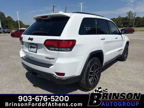 Used 2021 Jeep Grand Cherokee Trailhawk w/ Premium Lighting Group AWD/4WD image 5