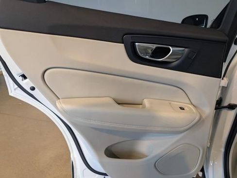 New 2026 Volvo XC60 T8 Ultra w/ Protection Package Premier AWD/4WD image 23