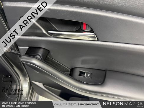 Used 2025 MAZDA CX-30 AWD 2.5 S w/ Preferred Package image 43