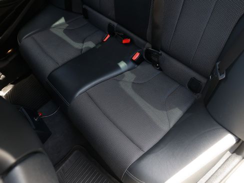 Used 2018 BMW M3 RWD image 14
