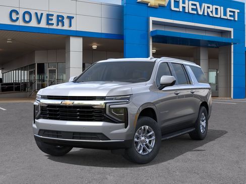 New 2026 Chevrolet Suburban LS RWD image 6
