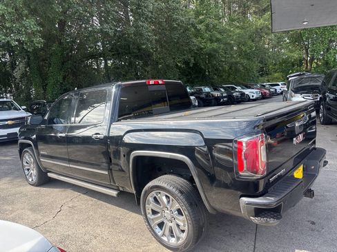 Used 2018 GMC Sierra 1500 Denali w/ Denali Ultimate Package AWD/4WD image 7