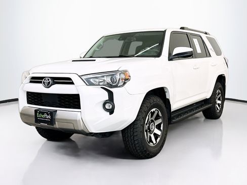 Used 2022 Toyota 4Runner TRD Off-Road image 3