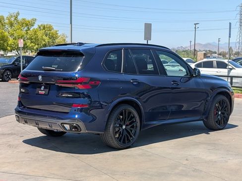 New 2026 BMW X5 xDrive40i w/ M Sport Package AWD/4WD image 2