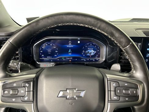 Used 2023 Chevrolet Silverado 1500 LT Trail Boss w/ LPO, Dark Essentials Package AWD/4WD image 15