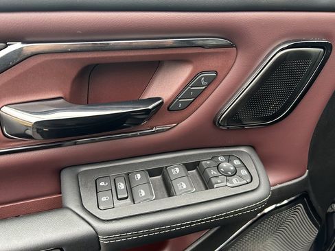 Used 2026 RAM 1500 Limited w/ Trailer Tow Group image 4