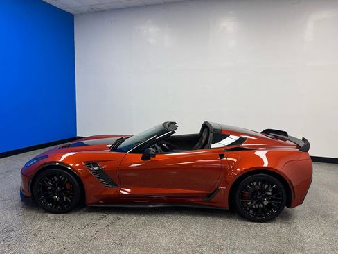 Used 2016 Chevrolet Corvette Z06 w/ 3LZ Preferred Equipment Group image 4