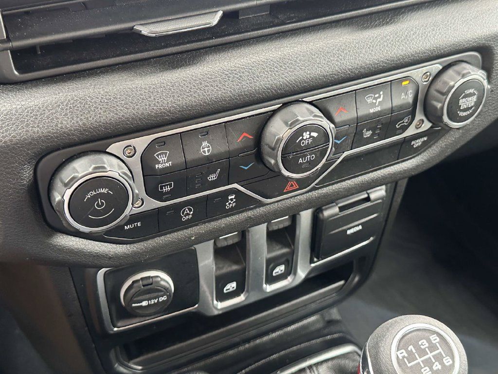 Used 2024 Jeep Wrangler Sport AWD/4WD image 27