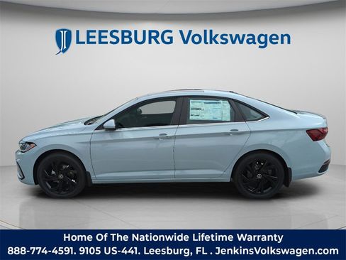 New 2026 Volkswagen Jetta SE image 11