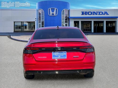Used 2025 Honda Accord Sport image 5