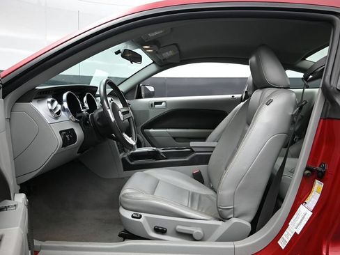 Used 2009 Ford Mustang Coupe RWD image 16