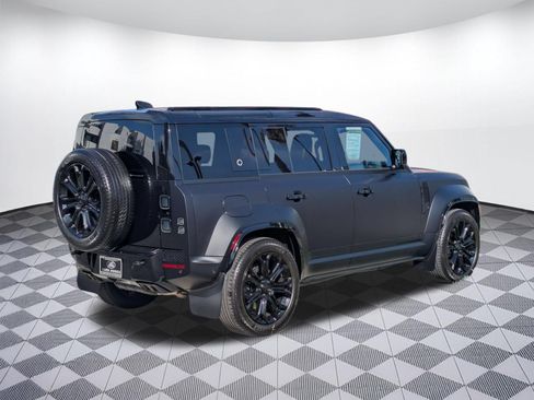 Used 2026 Land Rover Defender 110 OCTA AWD/4WD image 5