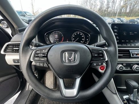 Used 2018 Honda Accord LX image 13