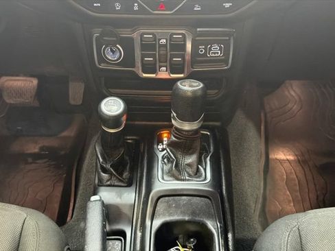 Used 2023 Jeep Wrangler Unlimited Sport AWD/4WD image 14