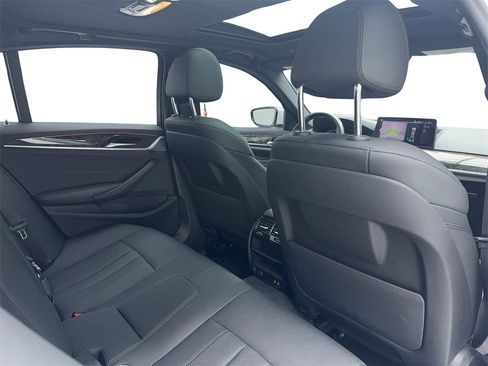 Used 2022 BMW 530i w/ Convenience Package image 45
