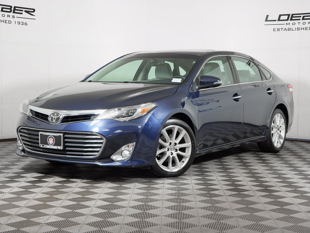 Used 2015 Toyota Avalon Limited w/ Technology Package FWD image 1