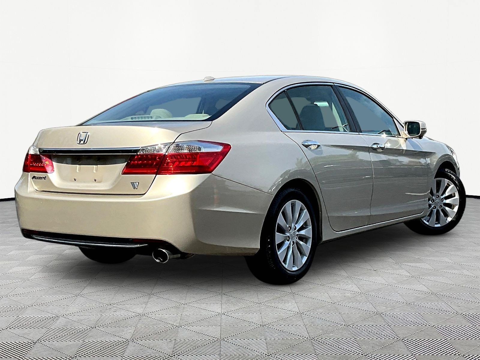 Used 2013 Honda Accord EX-L image 6