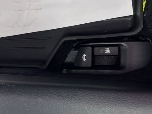 Used 2023 Toyota Corolla SE image 22