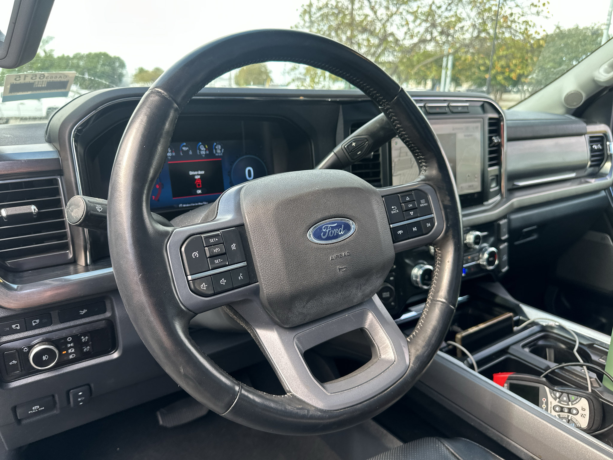 Used 2023 Ford F250 Lariat w/ Sport Appearance Package AWD/4WD image 18